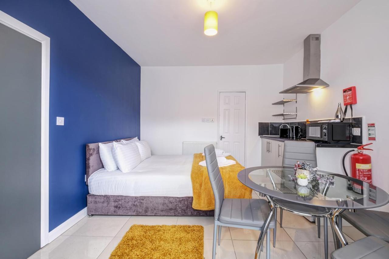 Fernbank Rooms Sudbury Hill, Harrow, Self-Contained Studios With En-Suite Harrow on the Hill Екстериор снимка
