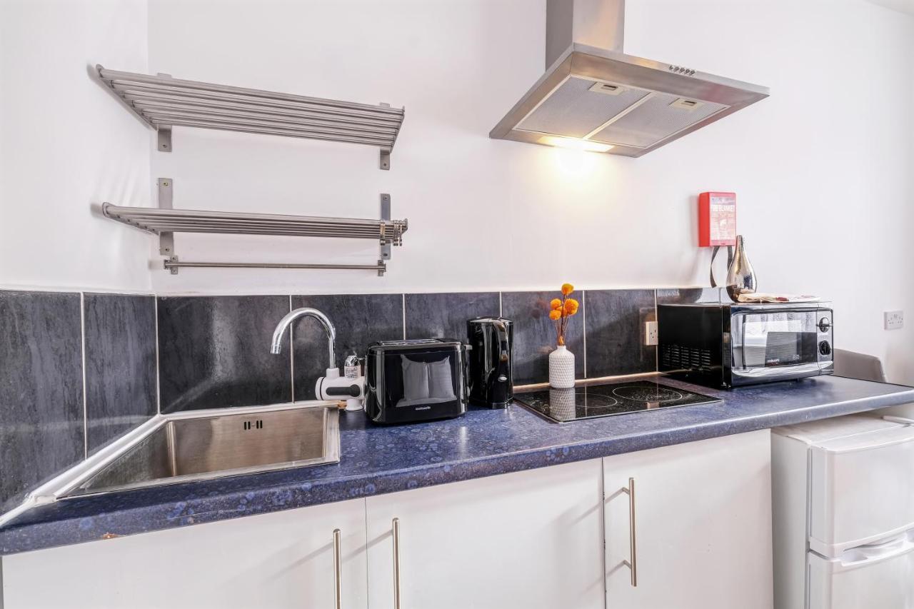 Fernbank Rooms Sudbury Hill, Harrow, Self-Contained Studios With En-Suite Harrow on the Hill Екстериор снимка