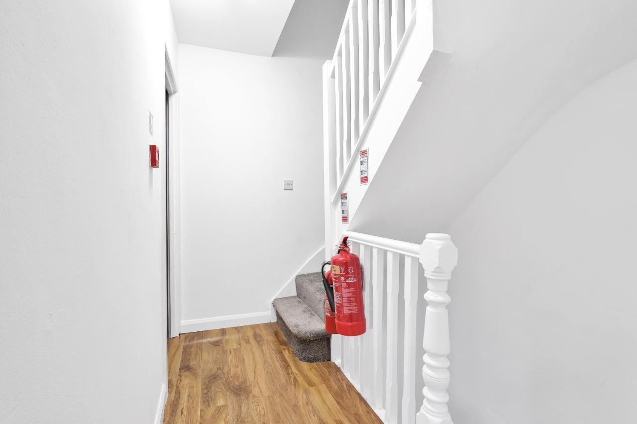 Fernbank Rooms Sudbury Hill, Harrow, Self-Contained Studios With En-Suite Harrow on the Hill Екстериор снимка