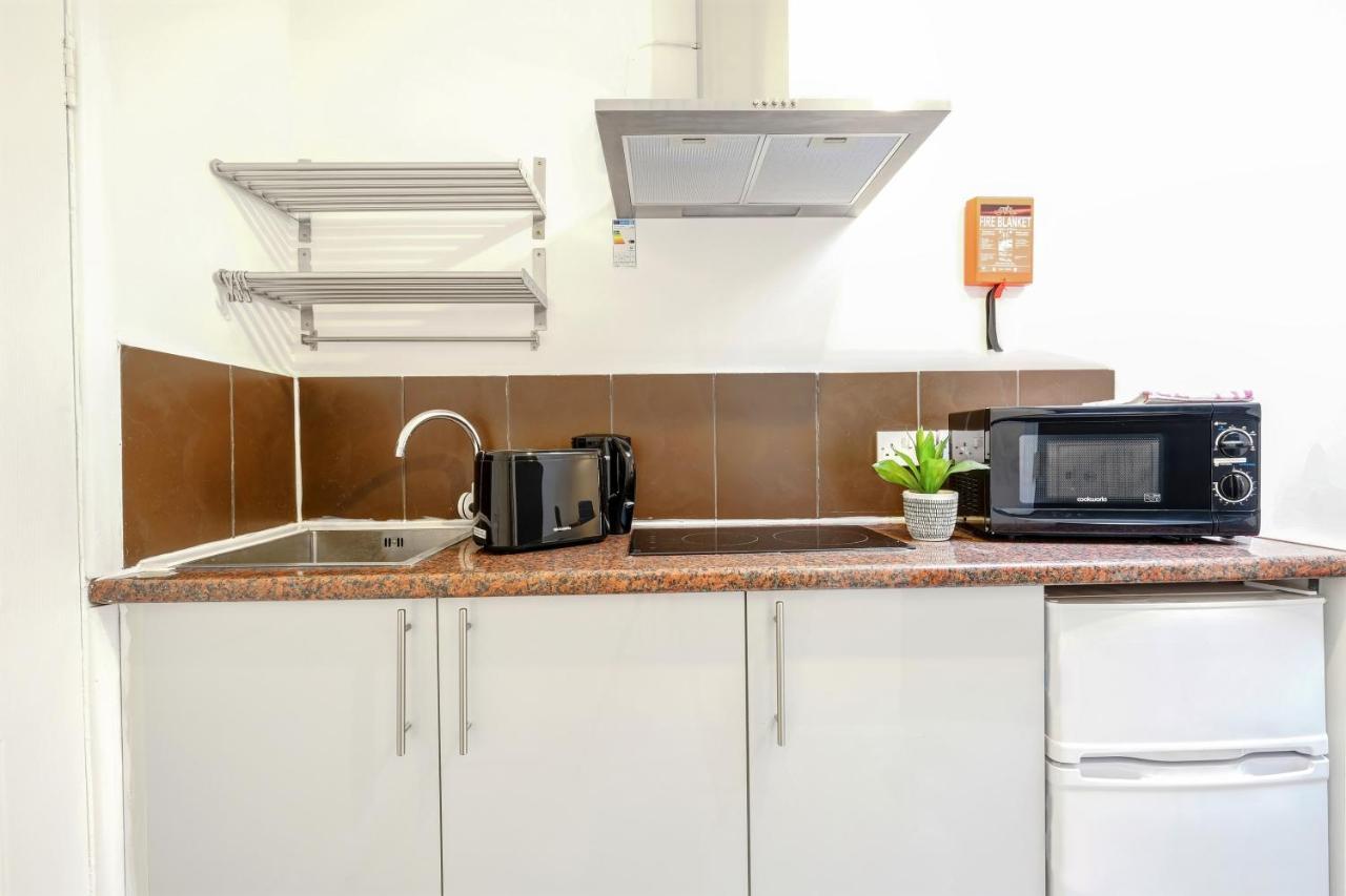 Fernbank Rooms Sudbury Hill, Harrow, Self-Contained Studios With En-Suite Harrow on the Hill Екстериор снимка