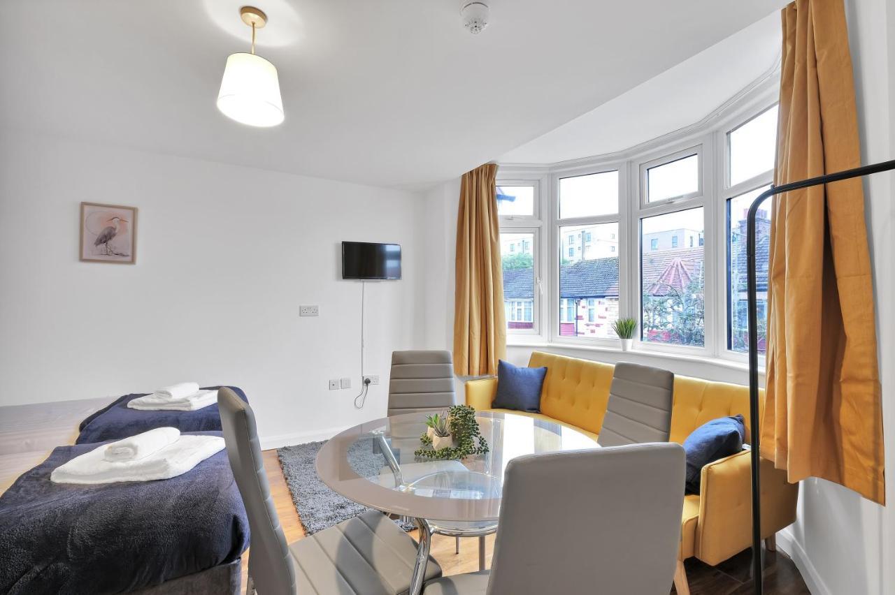 Fernbank Rooms Sudbury Hill, Harrow, Self-Contained Studios With En-Suite Harrow on the Hill Екстериор снимка